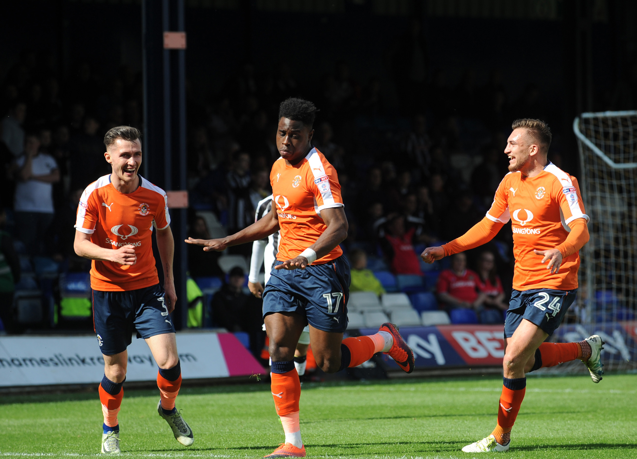 Luton Town FC Vs Notts County 22nd Apr 2017 Hatters Heritage A luton-town-fc-vs-notts-county-22nd-apr-2017-hatters-heritage-a